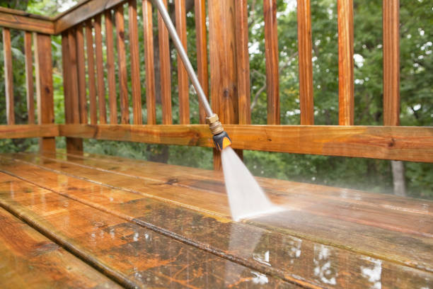 Best Playground Equipment Cleaning  in Arnold Line, MS